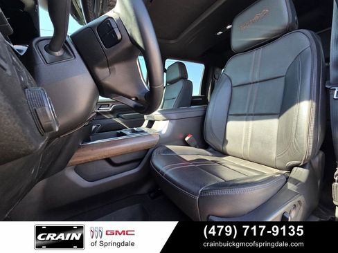 Used 2024 Chevrolet Silverado 2500 High Country w/ High Country Premium Package AWD/4WD image 22