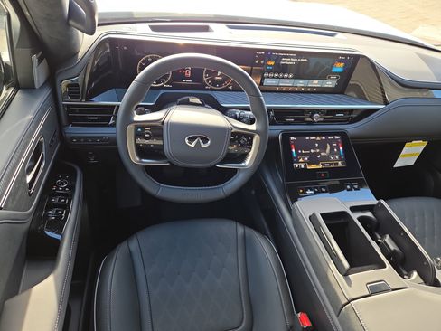 New 2026 INFINITI QX80 Autograph w/ Premium Cargo Package image 7