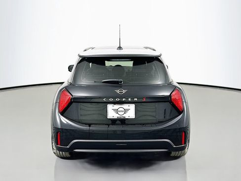 Certified 2025 MINI Cooper S image 6