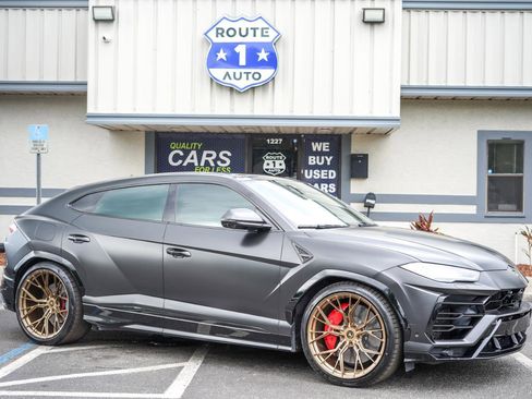 Used 2019 Lamborghini Urus AWD/4WD image 5