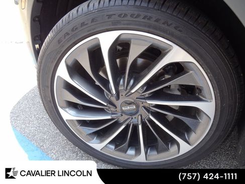 Used 2026 Lincoln Aviator Reserve AWD/4WD image 46