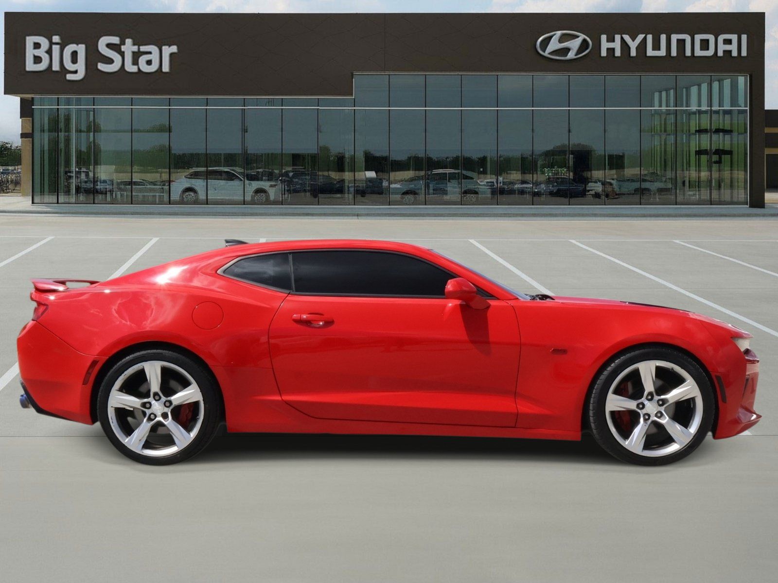 Used 2018 Chevrolet Camaro SS RWD image 5