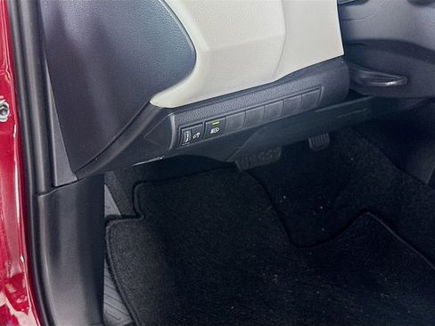 Used 2026 Toyota Corolla LE FWD image 10
