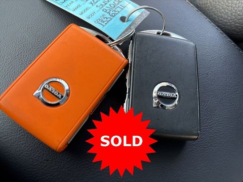 Certified 2023 Volvo XC60 B5 Plus w/ Protection Package Premier image 26