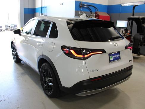 Used 2024 Honda HR-V Sport image 20