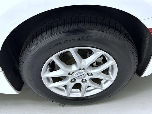 Used 2024 Chrysler Pacifica Touring-L FWD image 22