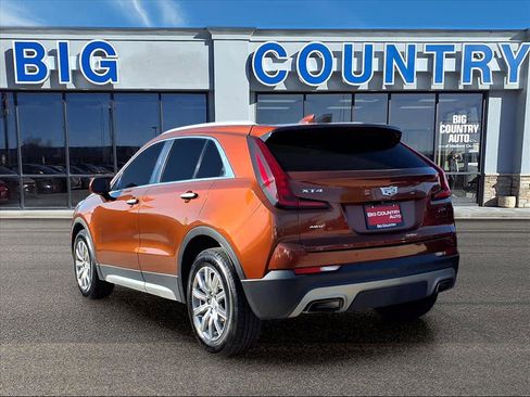 Used 2019 Cadillac XT4 Premium Luxury image 2