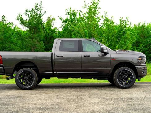 New 2026 RAM 2500 Laramie w/ Night Edition AWD/4WD image 6