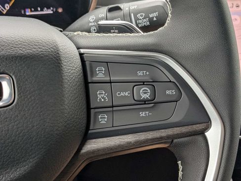 New 2026 Jeep Grand Cherokee Limited AWD/4WD image 25