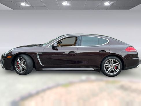 Used 2014 Porsche Panamera AWD/4WD image 2