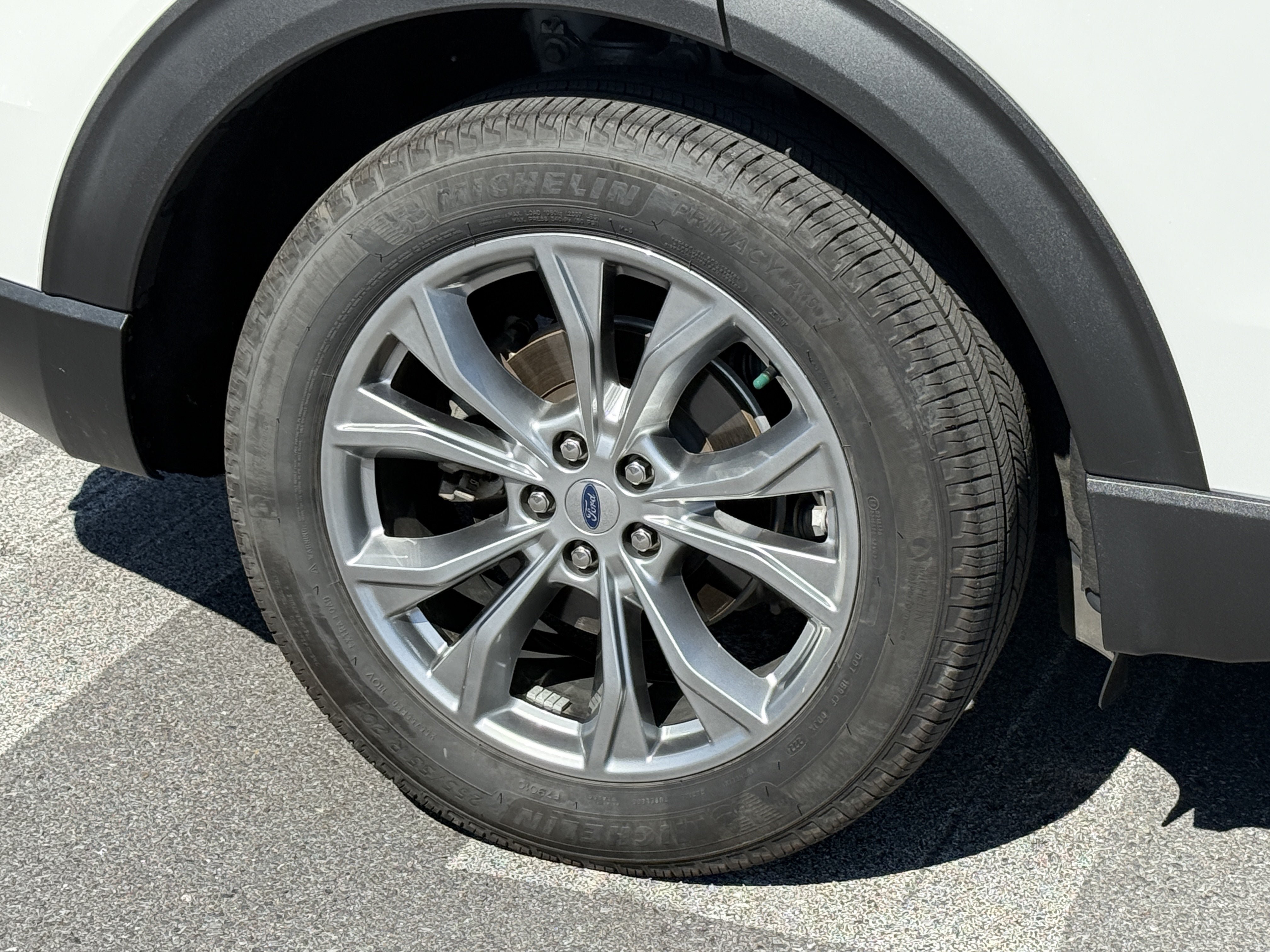 Used 2021 Ford Explorer Limited w/ Class III Trailer Tow Package AWD/4WD image 11