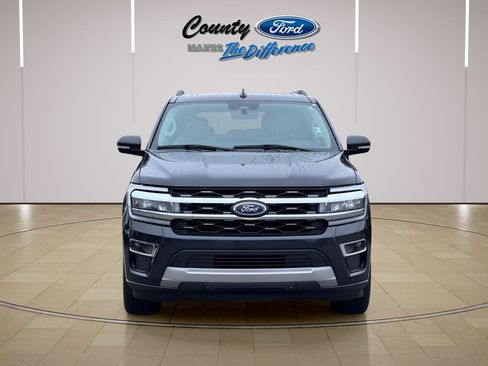Used 2024 Ford Expedition Limited AWD/4WD image 12