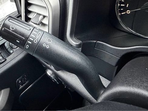 Used 2019 Ford F150 Platinum w/ FX4 Off-Road Package image 18