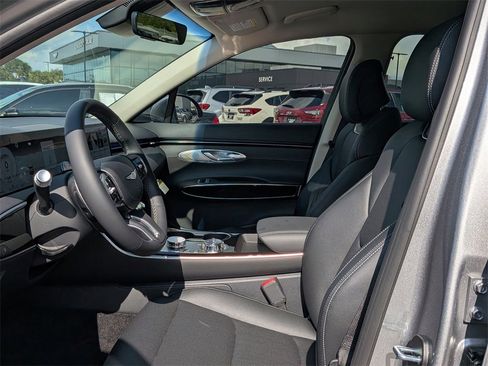 New 2026 Genesis GV70 2.5T image 12