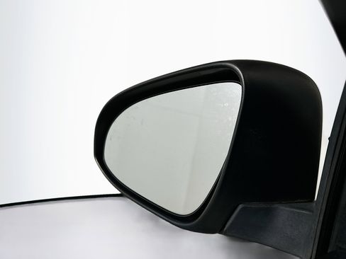 Used 2012 Toyota Camry SE image 16