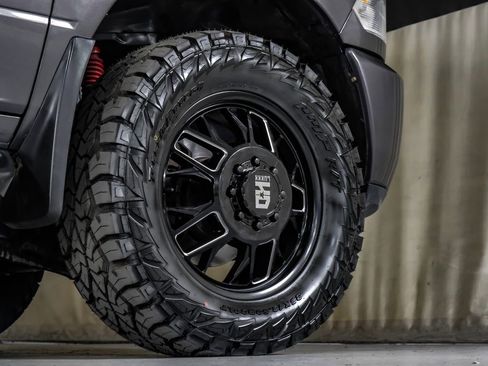 Used 2017 RAM 3500 Tradesman w/ Chrome Appearance Group image 51