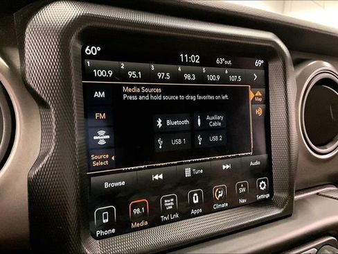Used 2023 Jeep Gladiator Sport AWD/4WD image 37