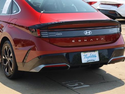 Used 2025 Hyundai Sonata SEL FWD image 8