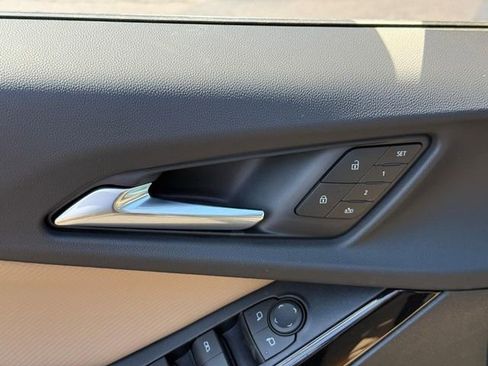 New 2026 Chevrolet Equinox ACTIV w/ Convenience Package III AWD/4WD image 12