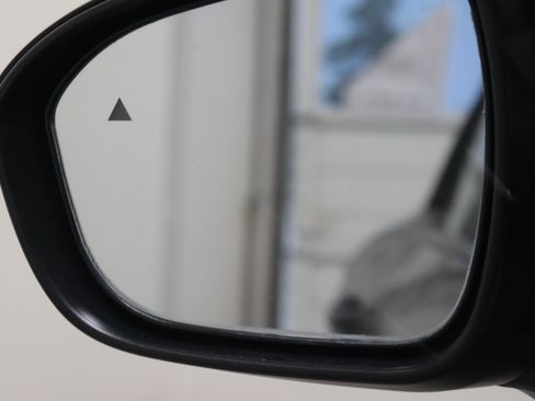 Used 2025 Nissan Kicks S FWD image 21