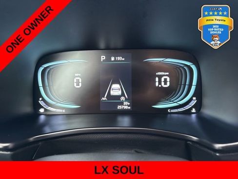 Used 2025 Kia Soul LX image 18