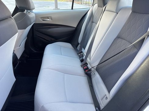 Used 2020 Toyota Corolla LE image 17