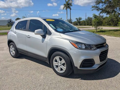 Used 2020 Chevrolet Trax LS w/ Tint and Cruise Package FWD image 2