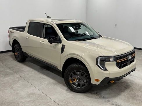 Used 2025 Ford Maverick Tremor image 41