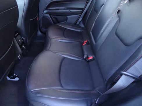 Used 2025 Jeep Compass Trailhawk AWD/4WD image 7