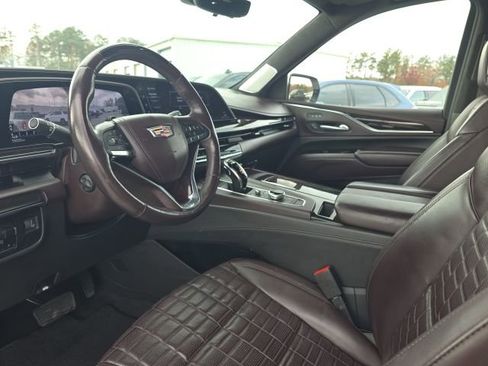 Used 2021 Cadillac Escalade Sport Platinum image 25