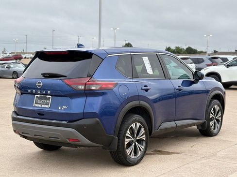 Certified 2023 Nissan Rogue SV FWD image 8