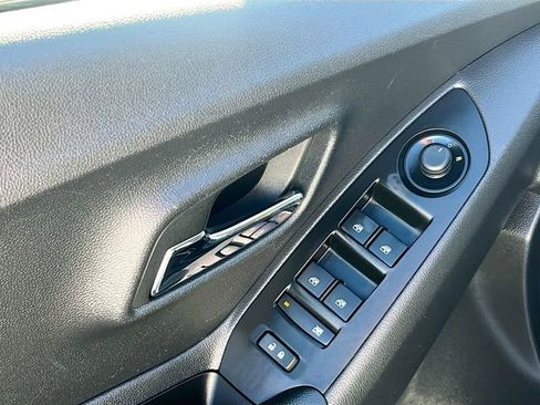 Used 2022 Chevrolet Trax LT w/ Driver Confidence Package image 17