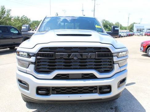 New 2026 RAM 2500 Tradesman AWD/4WD image 8
