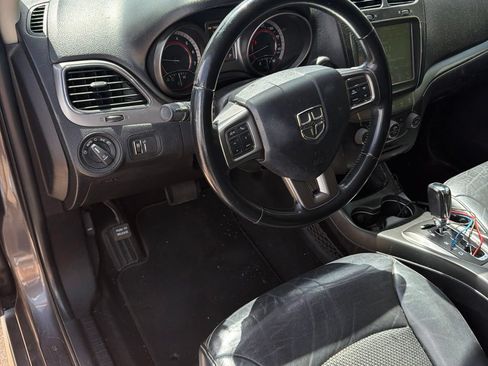 Used 2019 Dodge Journey Crossroad FWD image 15