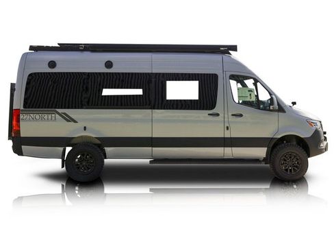 Used 2025 Mercedes-Benz Sprinter 2500 image 2