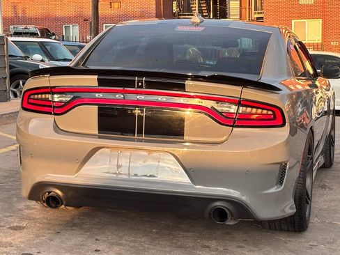 Used 2018 Dodge Charger R/T Scat Pack image 21
