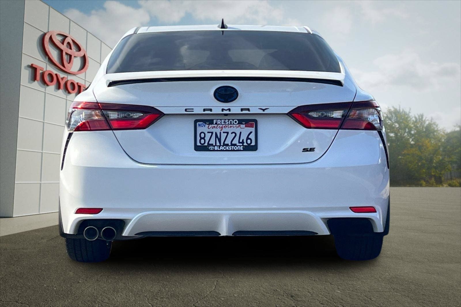 Certified 2022 Toyota Camry SE FWD image 4