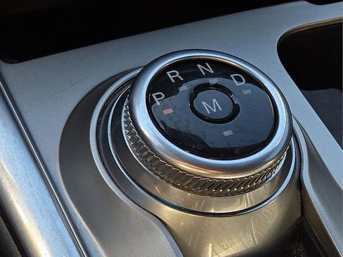 Used 2020 Ford Explorer XLT w/ Equipment Group 202A image 29