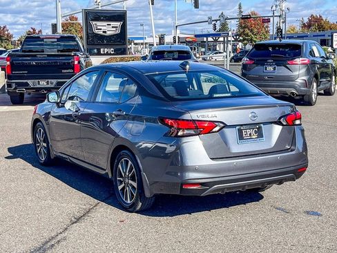Used 2022 Nissan Versa SV w/ Trunk Package image 2