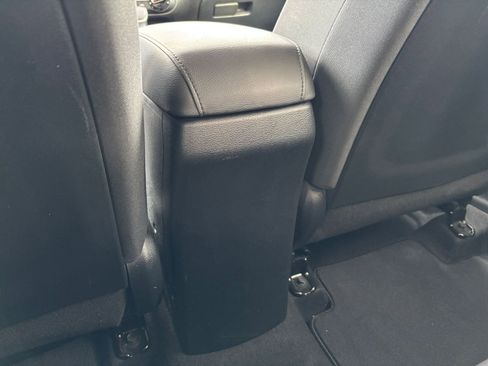 Used 2025 Kia Soul LX w/ LX Technology Package FWD image 23