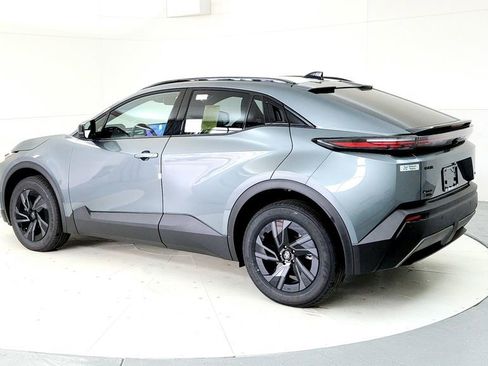 New 2026 Toyota C-HR AWD/4WD image 4
