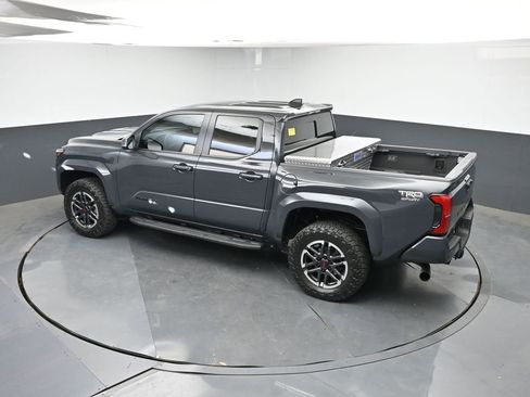 Used 2024 Toyota Tacoma TRD Sport image 30