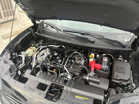 Used 2026 Nissan Kicks SR AWD/4WD image 30