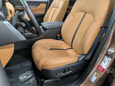 Certified 2025 MAZDA CX-70 3.3 Turbo S w/ Premium Plus image 10