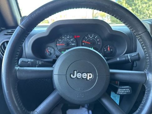 Used 2009 Jeep Wrangler X AWD/4WD image 14