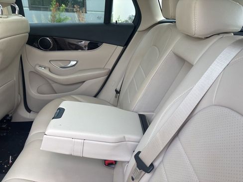 Used 2022 Mercedes-Benz GLC 300 w/ Premium Package Lite image 22