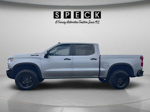 Used 2024 Chevrolet Silverado 1500 ZR2 w/ Technology Package AWD/4WD image 2