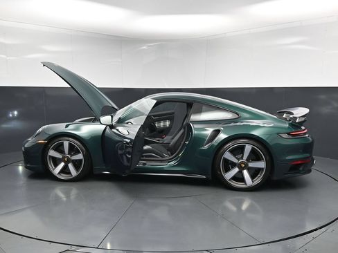 Certified 2025 Porsche 911 Turbo AWD/4WD image 33