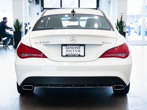 Used 2016 Mercedes-Benz CLA 250 4MATIC image 5