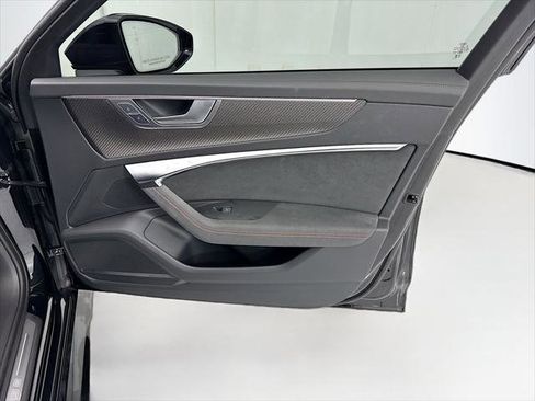 Certified 2025 Audi RS 6 performance AWD/4WD image 24